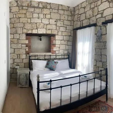 Mastika Koyici Alacati 3*