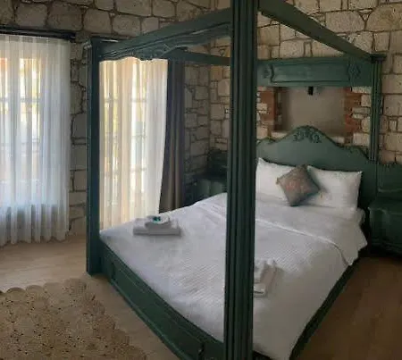 Mastika Koyici Alacati 3* Σμύρνη