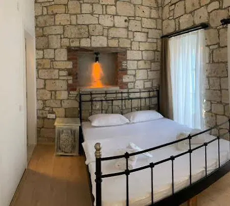 Mastika Koyici Alacati